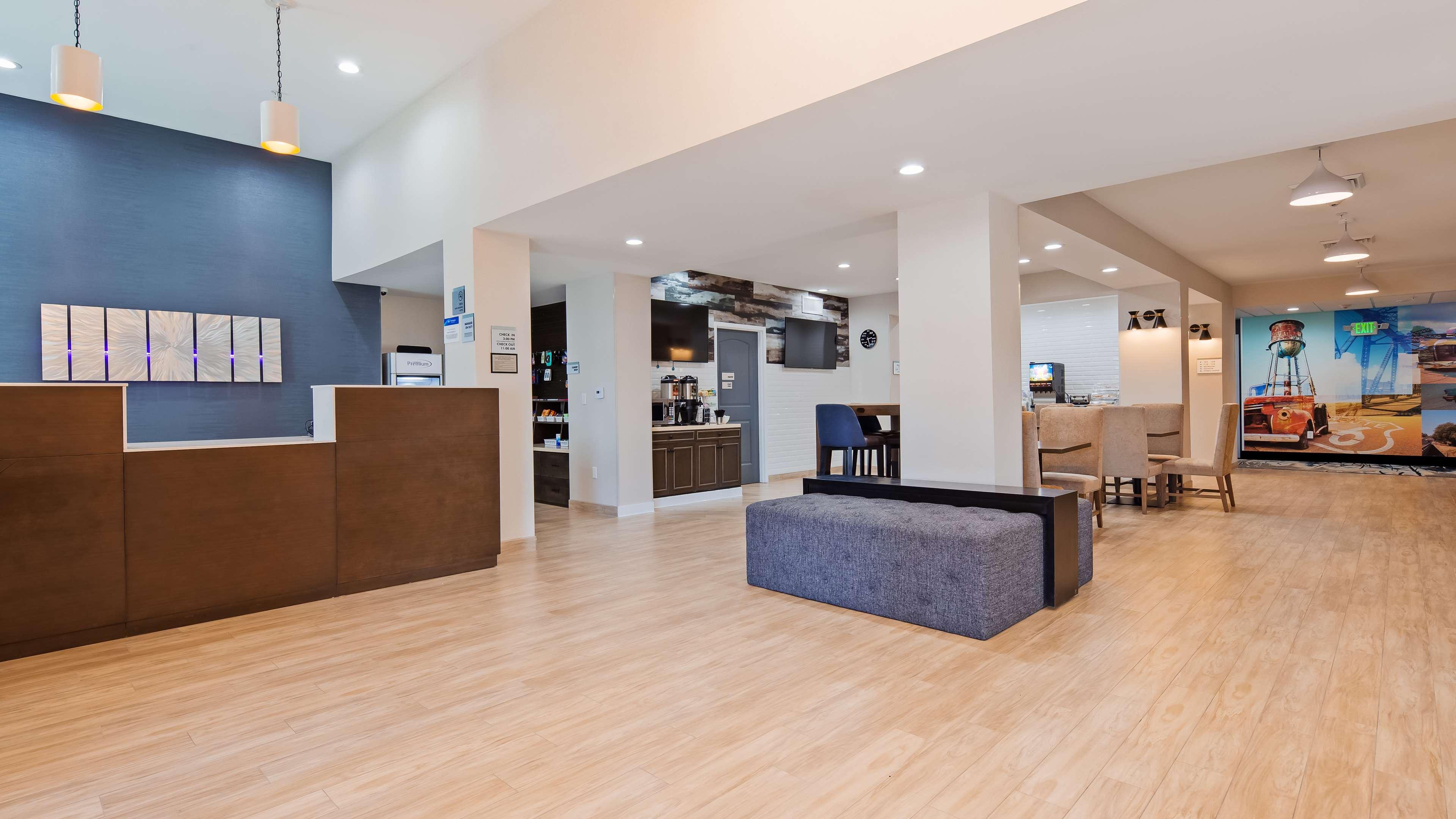 Best Western Plus New Barstow Inn & Suites Exteriör bild